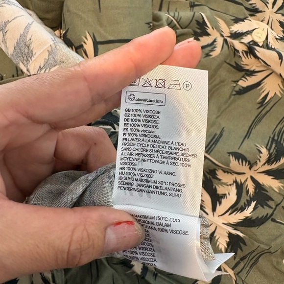 H&M Printed Shirt Size-M - Picture 6 of 9